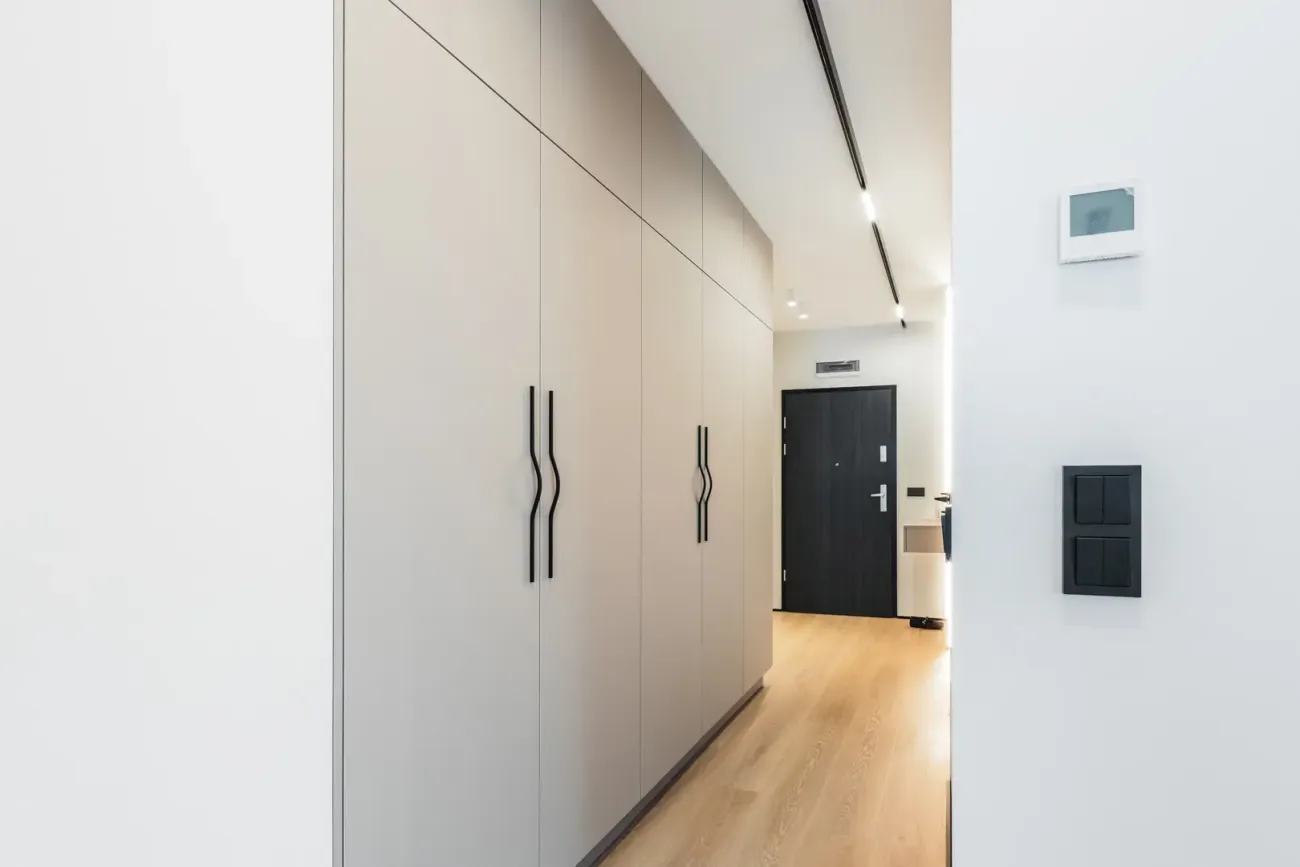 Korytarz na Wybickiego